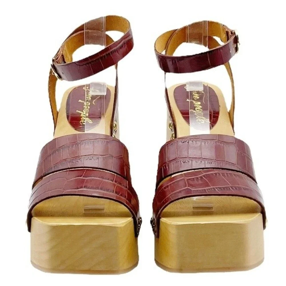 NWT Free People Mallory Brown Leather Clog Platform Ankle Wrap Sandal Size 8 NEW